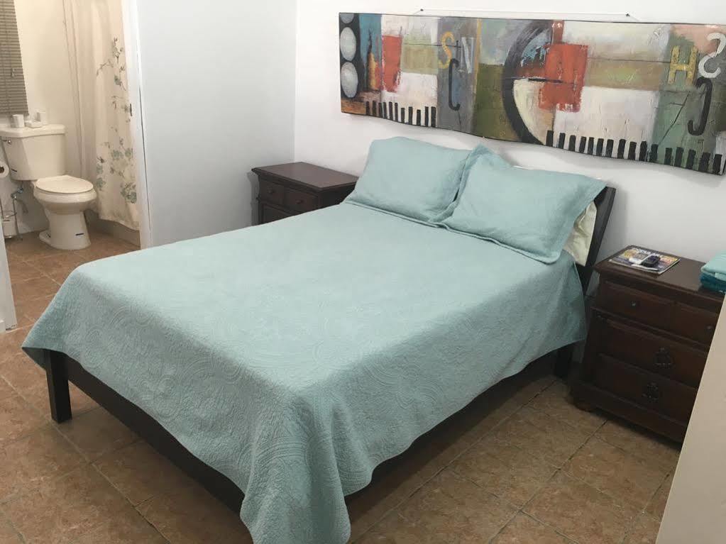 Апартаменты Ventana Al Atlantico At Arecibo 681 Ocean Drive Islote Экстерьер фото